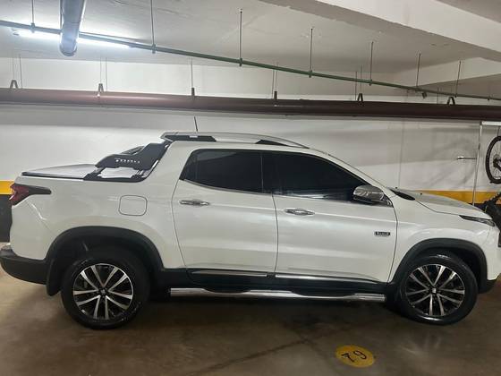 FIAT TORO 2.0 16V TURBO DIESEL RANCH 4WD AT9